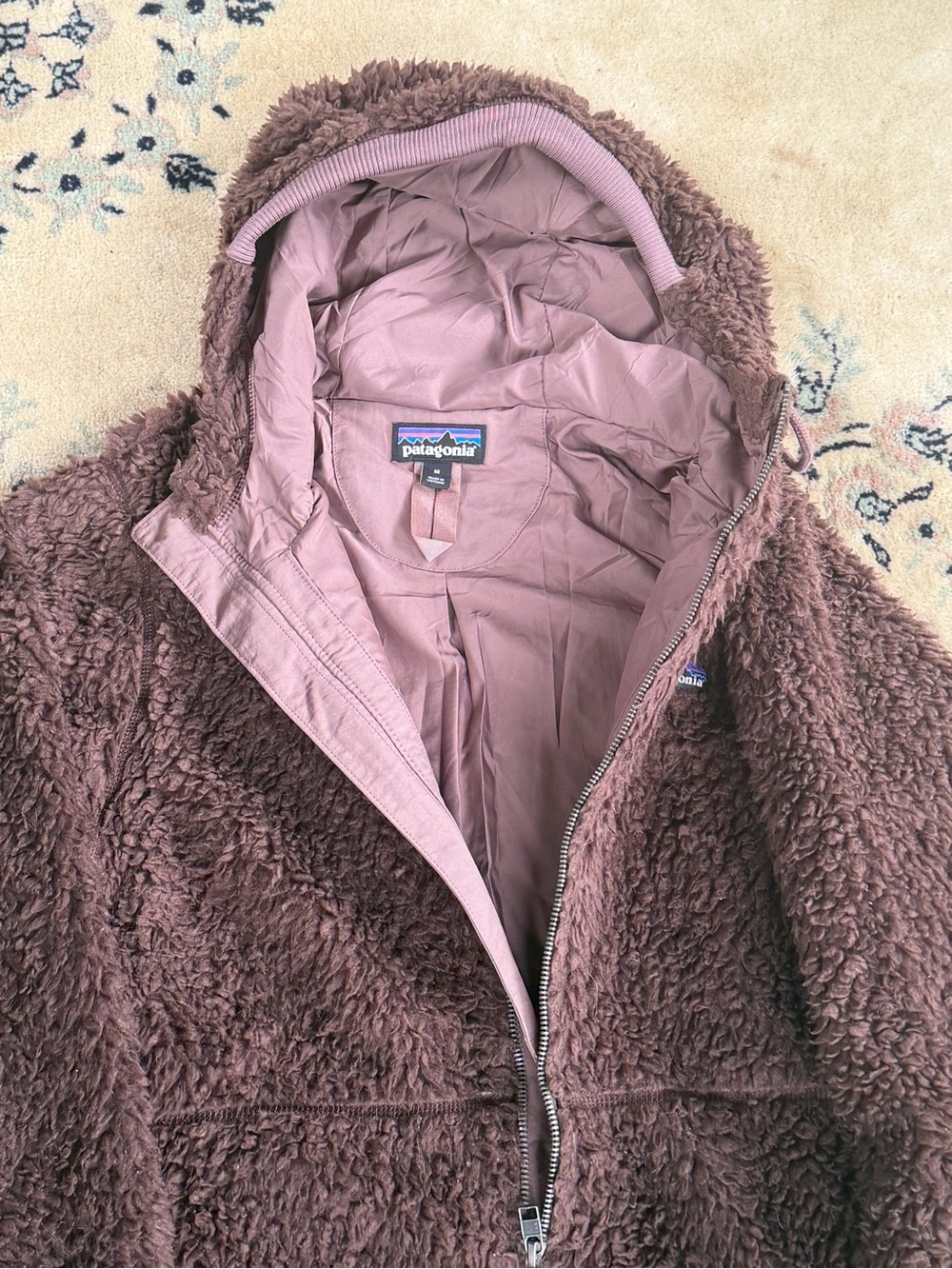 Patagonia Women’s Dusty Mauve Sherpa Hooded Jacket - Picture 2 of 2